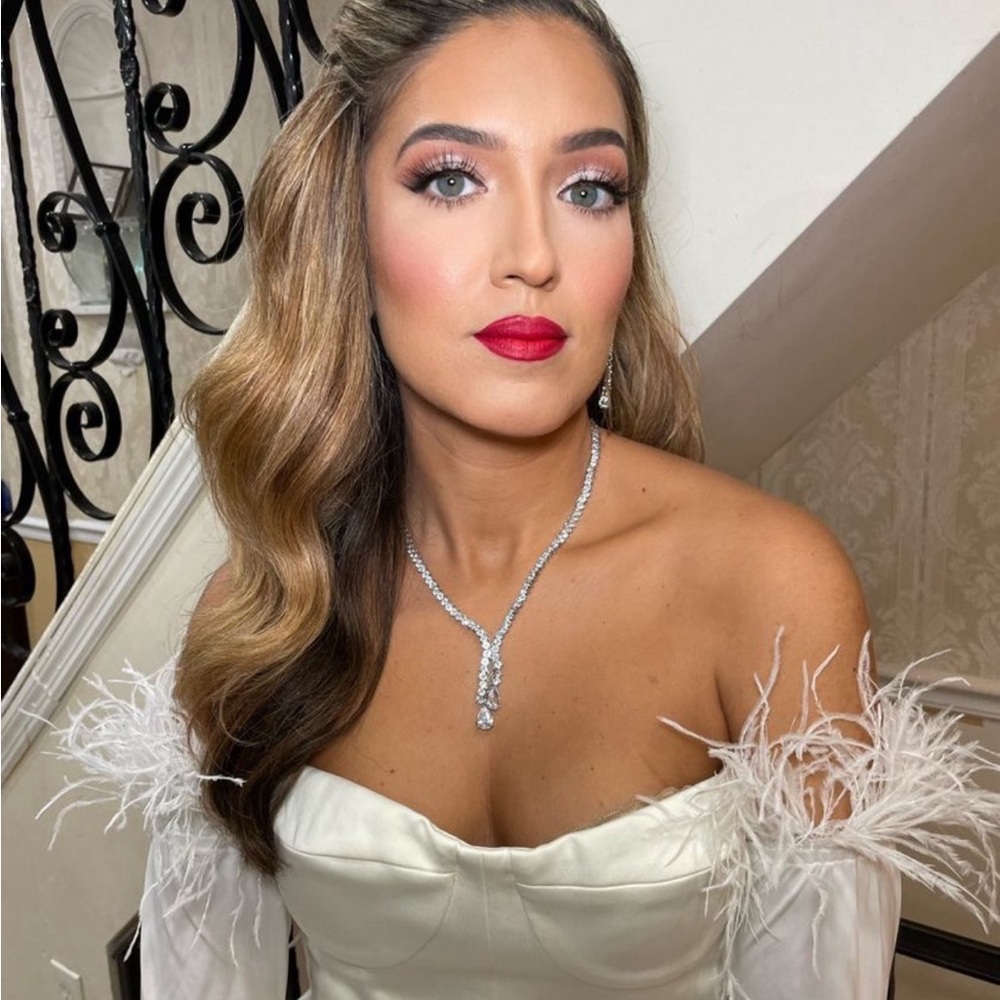 Bronx and Banco white Elana satin  gown - Picture 4 of 4